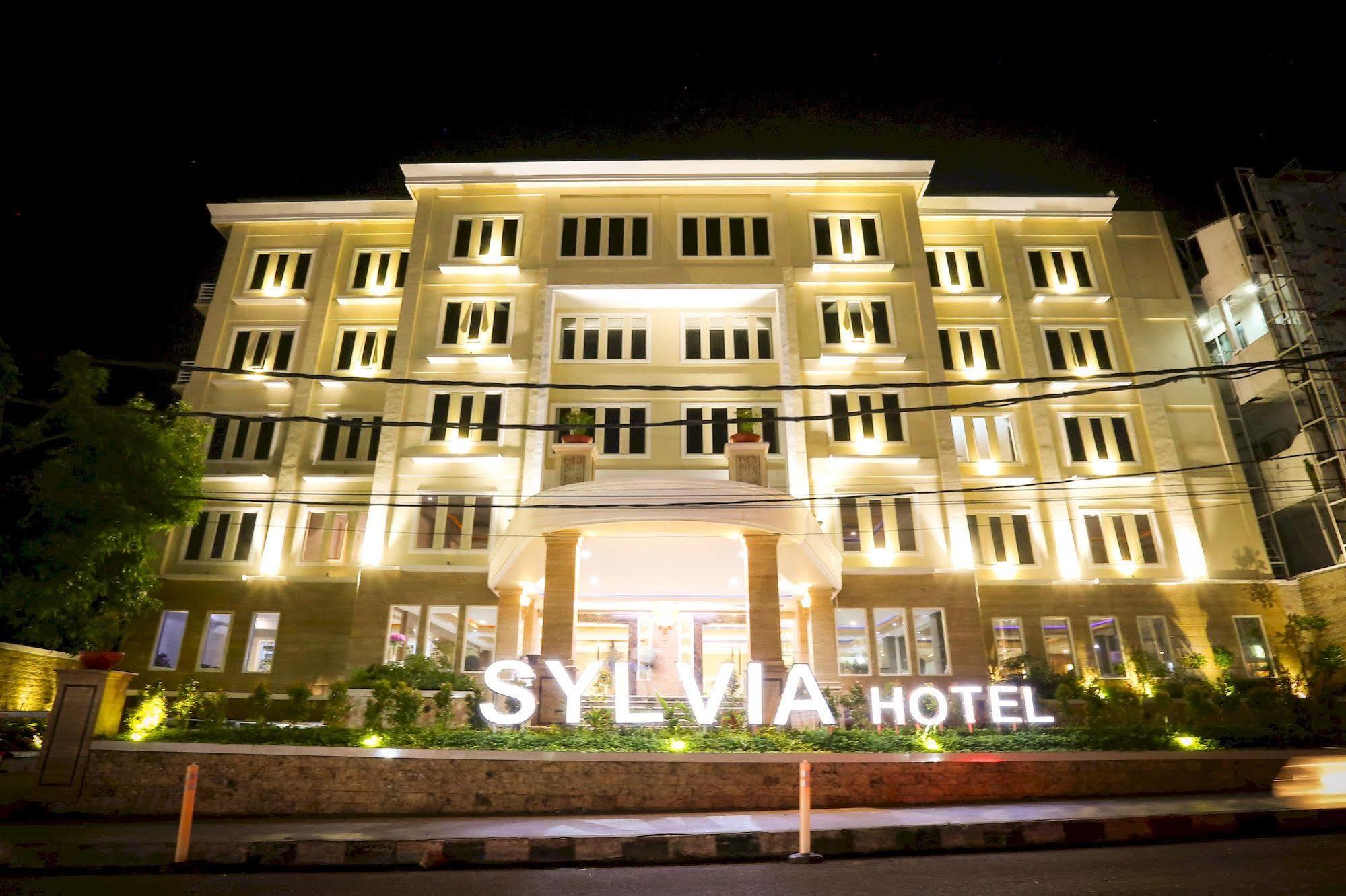 Sylvia Hotel Premier Kupang Kupang  Dış mekan fotoğraf