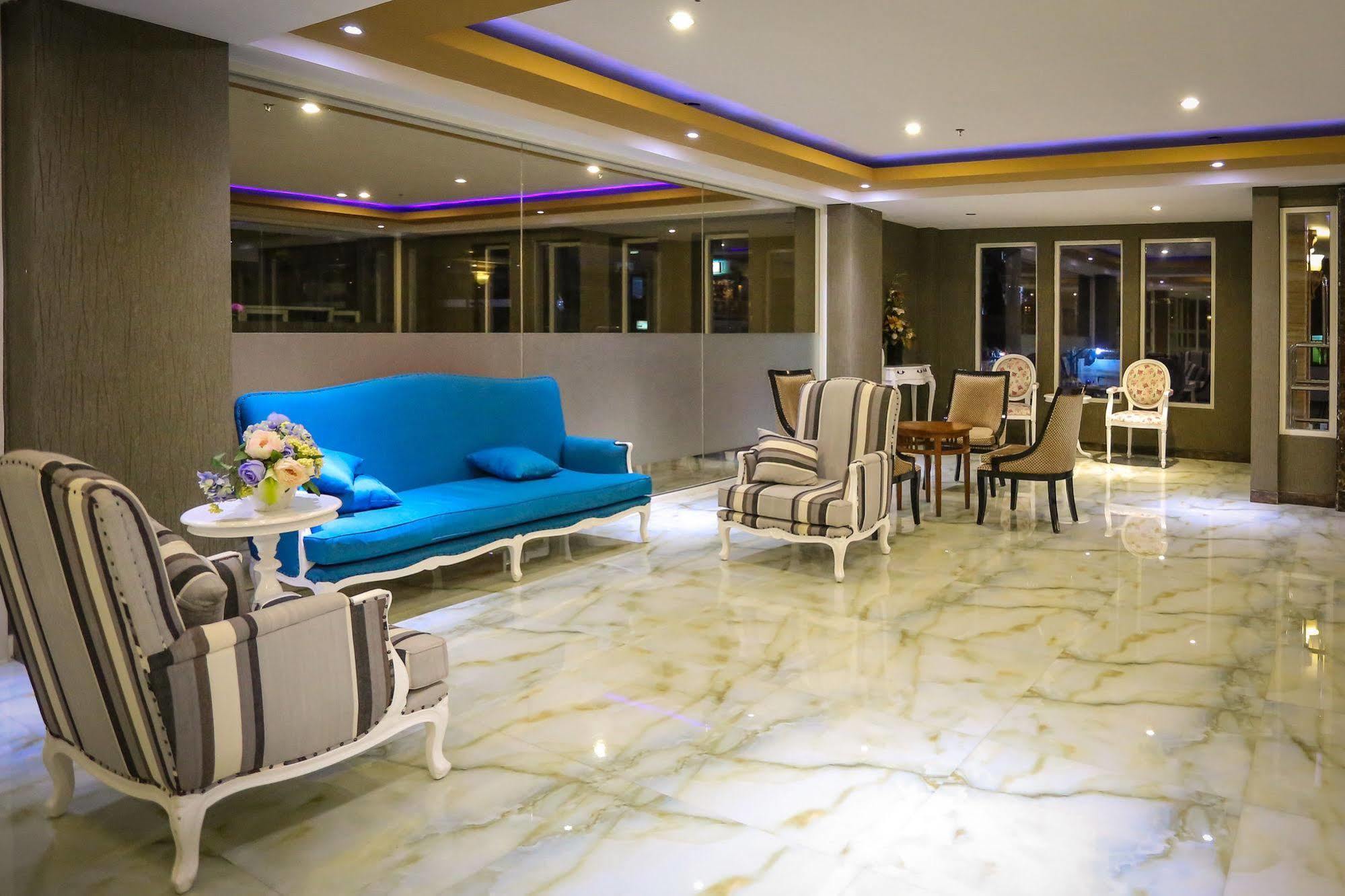 Sylvia Hotel Premier Kupang Kupang  Dış mekan fotoğraf