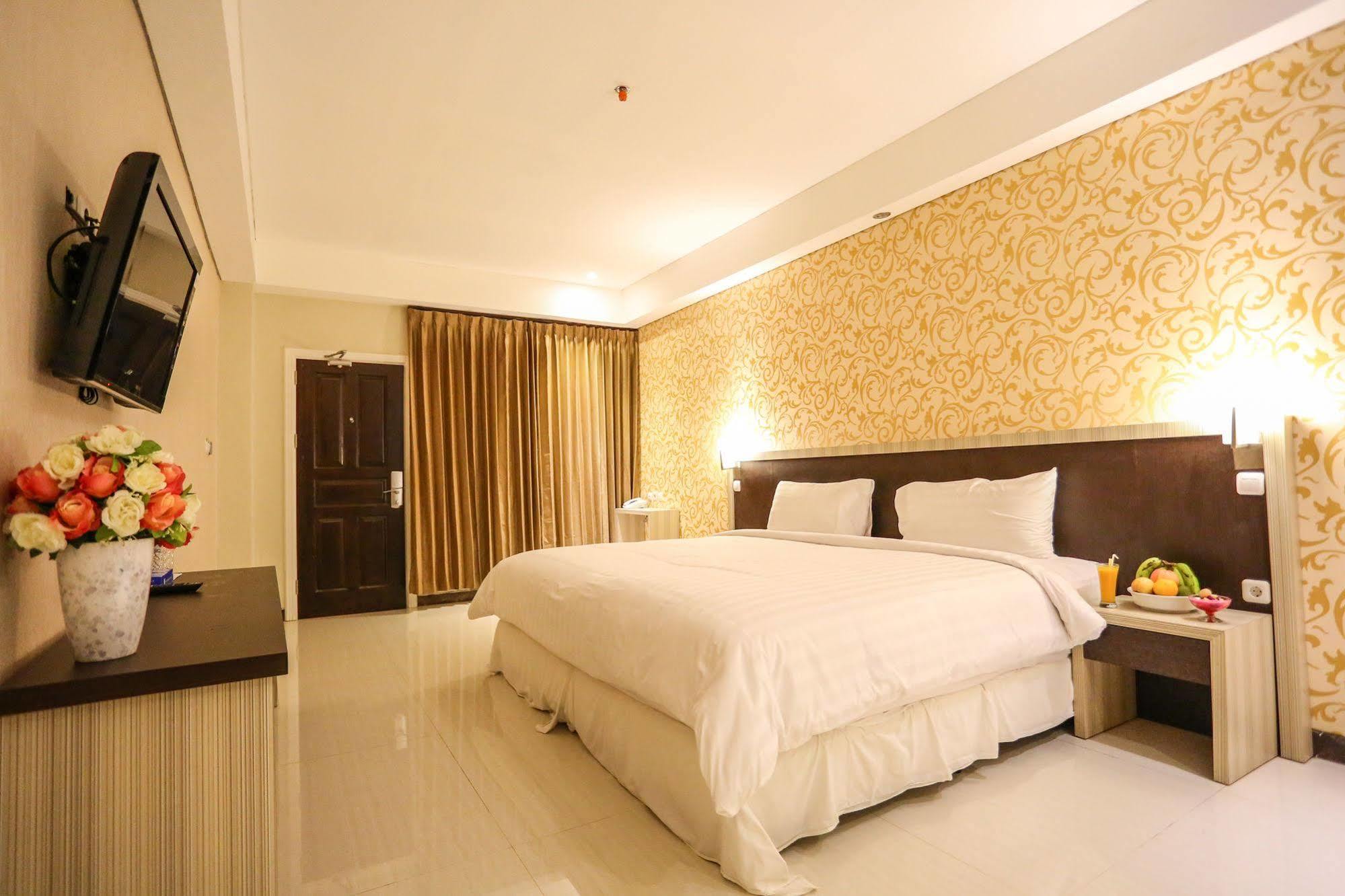 Sylvia Hotel Premier Kupang Kupang  Dış mekan fotoğraf
