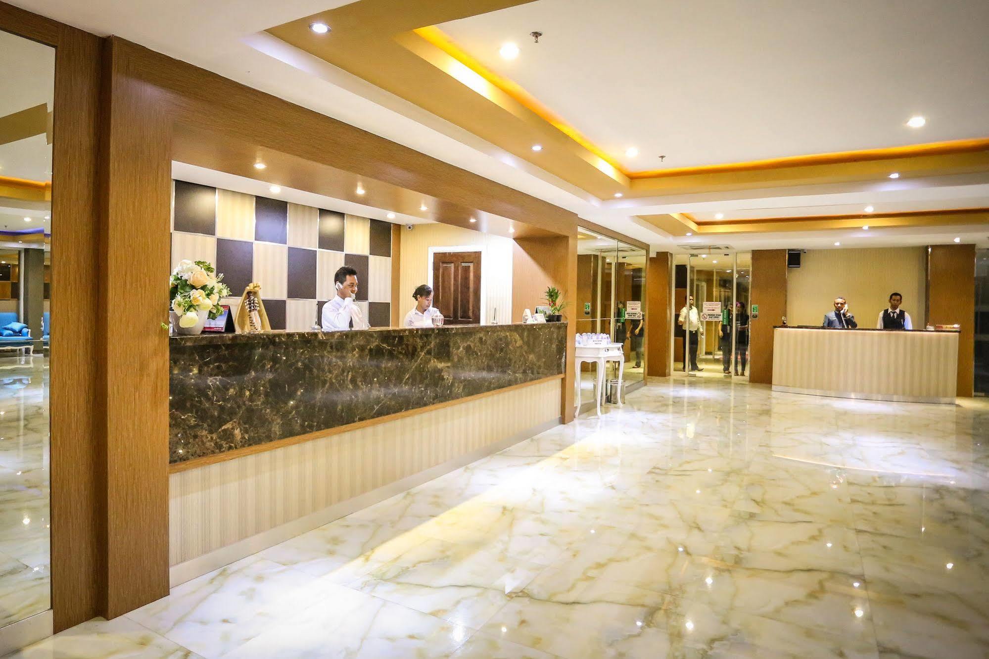 Sylvia Hotel Premier Kupang Kupang  Dış mekan fotoğraf